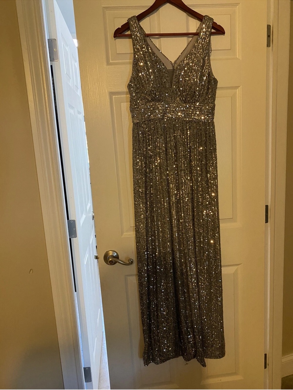 NW nightway size 10 silver sequin dress